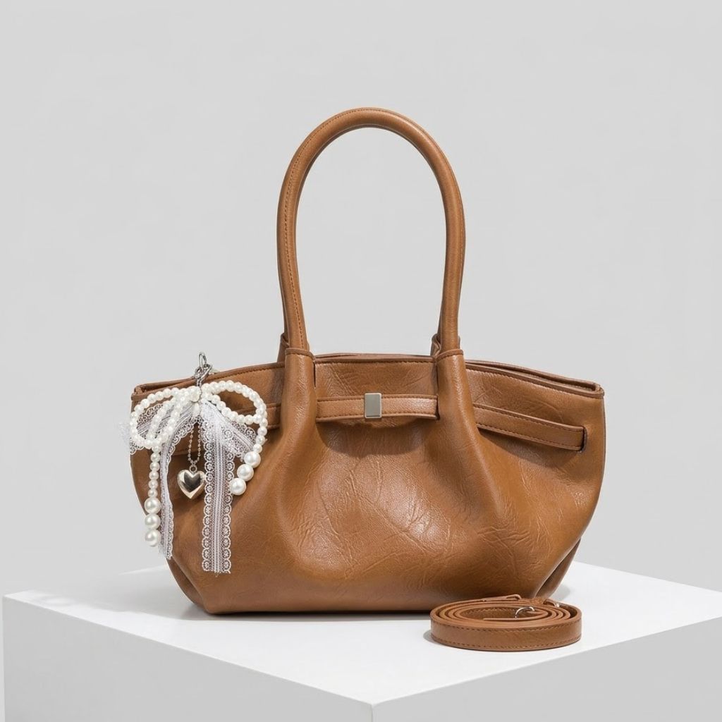 Mala Clássica de Ombro com Fecho Metálico e Estrutura Elegante