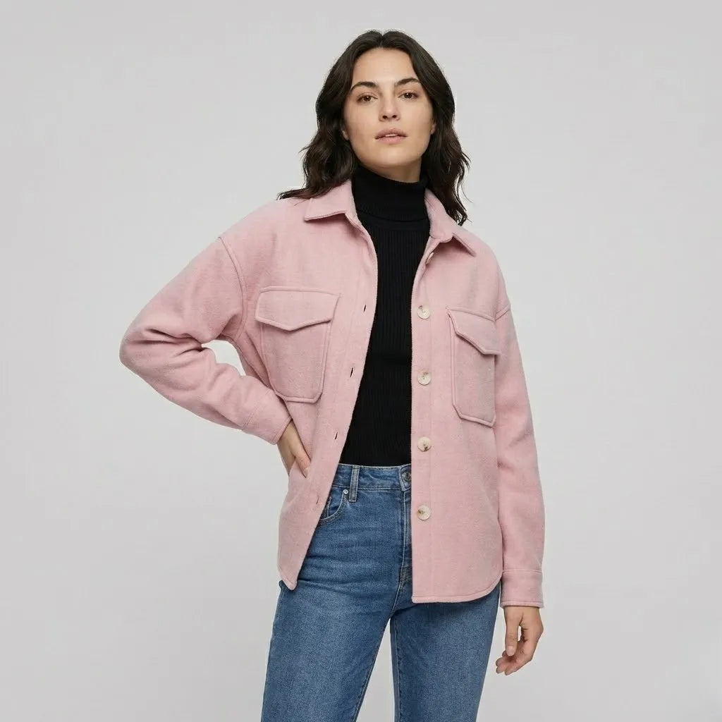 Linha urbana essencial | Casaco tipo overshirt liso | Estilo casual contemporâneo