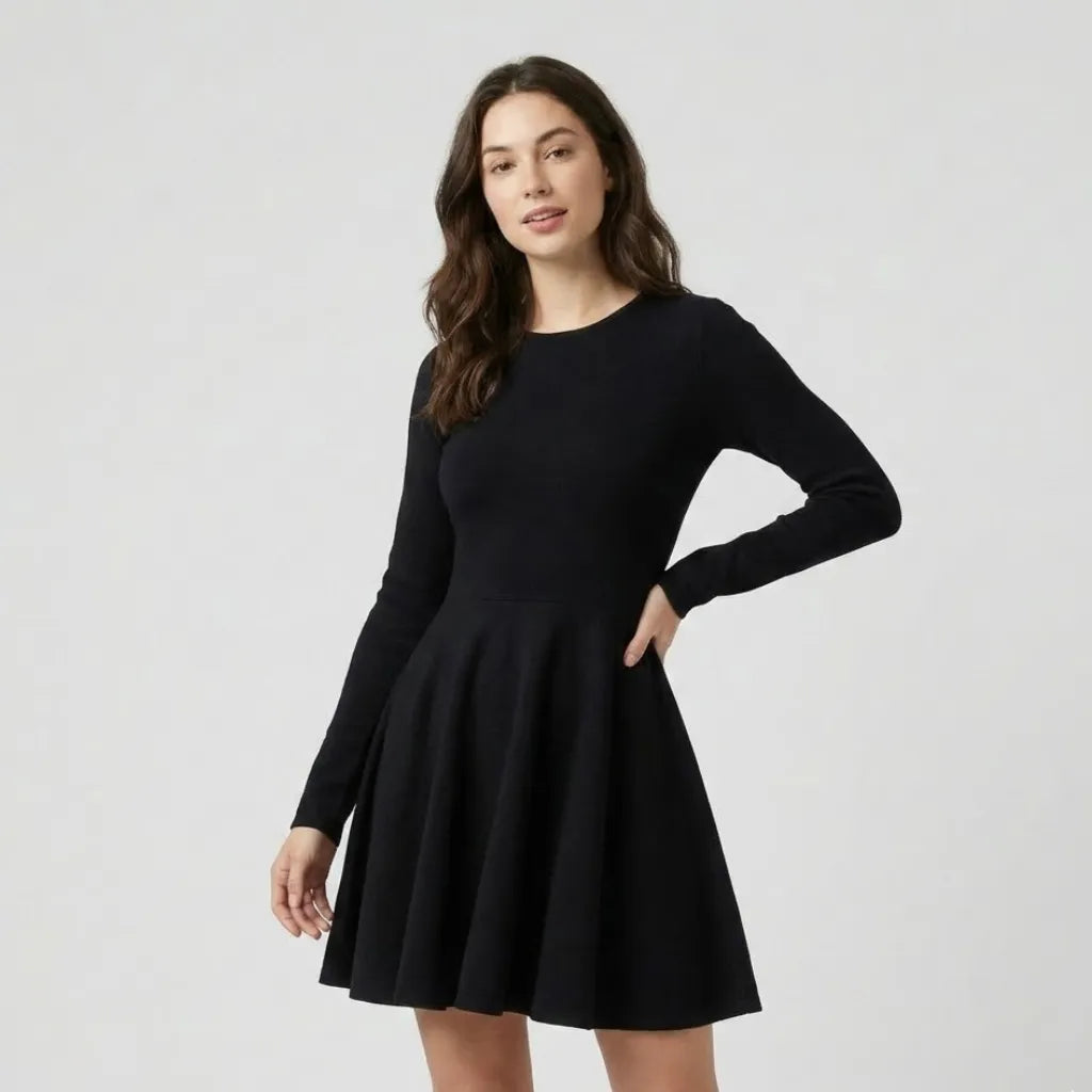 Vestido Curto Evasé | Corte Estruturado | Algodão com Elastano