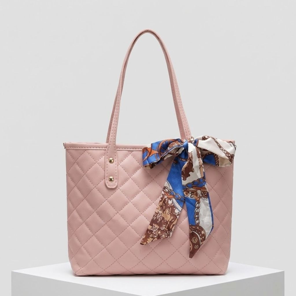 Bolsa de Ombro Acolchoada com Padrão Geométrico e Lenço Decorativo