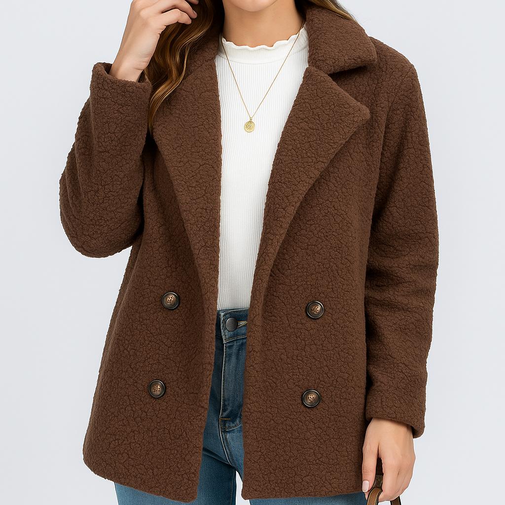 Casaco curto feminino de inverno com corte clássico e botões duplos