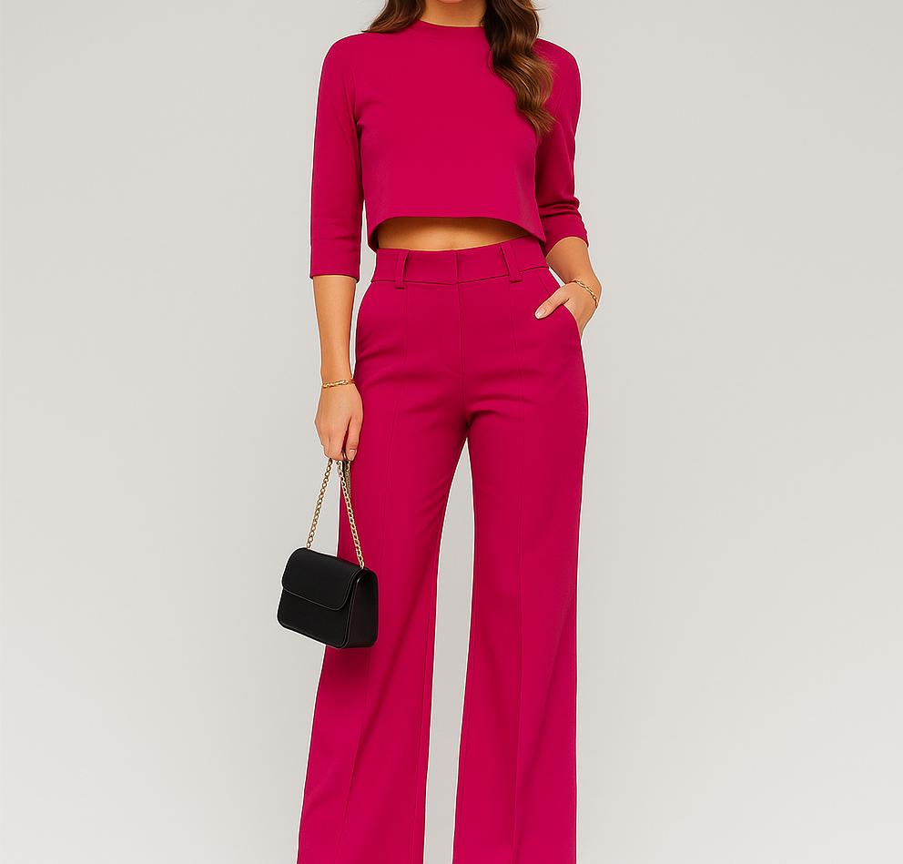 Conjunto feminino de top curto e calças de cintura subida