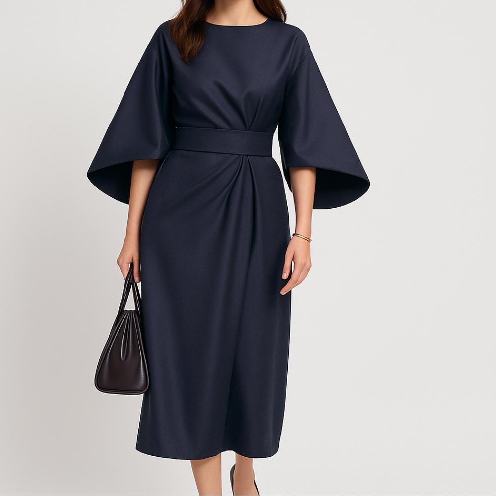 Vestido midi elegante de mulher com cinto e manga ampla